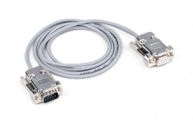 RS 232 Schnittstellenkabel.